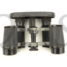 Standard World War 1 German army binoculars - 'Carl Zeiss D.F.6x' (Doppel-Fernrohr). Originally introduced in 1907 and used extensively until the end of the war in 1918. All Infantry commanders where equipped with a pair of binoculars. This model was stil