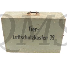 Tier-Luftschutzkasten 39  (Animal air protection box 39)