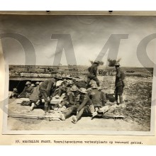 Press photo , WW1 Western front , British medic post on front line