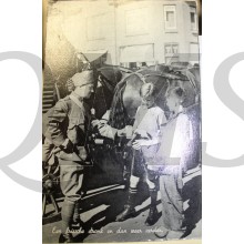 Prent briefkaart mobilisatie 1939 Een frisse dronk en dan weer verder