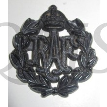 Cap badge Royal Air Force RAF WW2 plastic