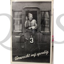 Prent briefkaart mobilisatie 1939 Verwacht mij spoedig (soldaat in treinwagon opening)