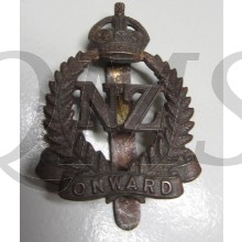 Cap badge New zealand  ONWARD