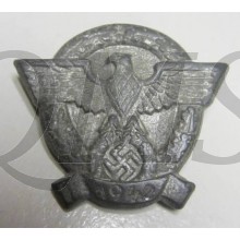 zinken embleem met speld sluiting G11 markings