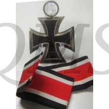 Eisernes Kreuz 1939 2. Klasse 25  (Iron Cross 1939 2nd class 25)