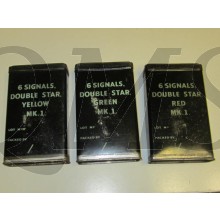 Boxes 'Signal Cartridges'  set of 3 red/green/yellow (Blikjes voor Britse signaal patronen rood/geel/groen)