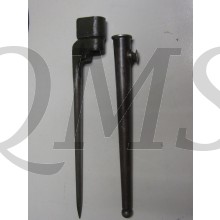 Bajonet Enfield No 4 MK II met MK II schede en sok (Bayonet Enfield No 4 MK II with MK II scabbard and frog)