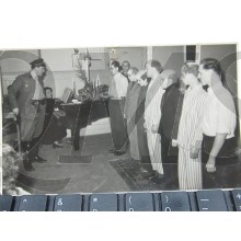 Foto "Uitvoering vd Politieke Gevangenen" 29 dec 1945 