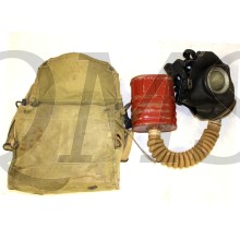 Gasmaskbag MK VI with mask (Gasmaskertas MK VI met gasmasker en extra's CANADA)