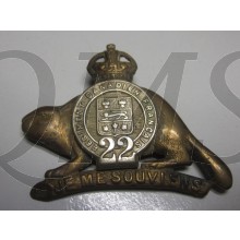 Cap badge Royal 22nd regiment, 3rd Brigade, 1st Canadian Infantry Division