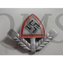 RAD ('Reichsarbeitsdienst') cap-badge. Magnetic steel construction cap-badge, complete with borth prongs. Nicely maker marked with 'B&N' and dated 1944. Nice example in good unissued condition!