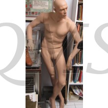 Etalage figuur relaxed staand  (Mannequin standing relaxed)