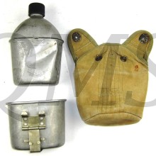 Cover M36 with canteen and cup M1936 (Veldfles met mok en hoes M1936)