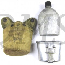 Cover M36 with canteen and cup (Veldfles met mok en hoes M1936)