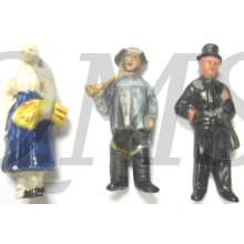 3x WhW Spende abzeichen ceramic Figuren (3 x Donation item WhW ceramic figures)