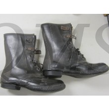  CANADIAN BOOTS, RUBBER WINTER BOOTS GUTTA PERCHA. 