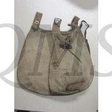 Broodzak pre 1940 geweer dragend  (Breadbag pre 1940 Infantry)