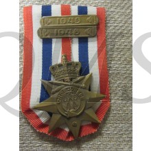 Ereteken Orde en Vrede met gespen 1948 en 1949
