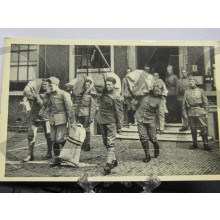 Prent briefkaart Mobilisatie 1940  Nederland Paraat de Post wordt opgehaald