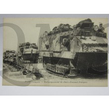 Postcard Front Francais, embarquement de chars d' assaut Francais