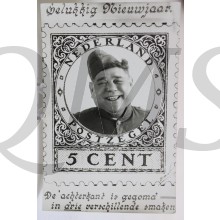 Prent briefkaart mobilisatie 1940 Gelukkig Nieuwjaar de achterkant is gegomd in drie verschillende smaken