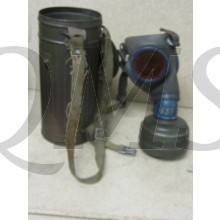 Gasmaske M38 mit Blechbüchse M30 WH  (Gasmask M38 & Canister M30 WH)