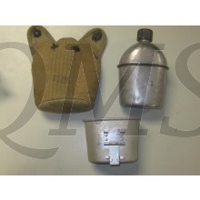 Cover M36 with canteen and cup M1936 (Veldfles met mok en hoes M1936)