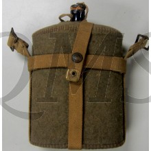 P37 canteen with skeleton harnass CANADA