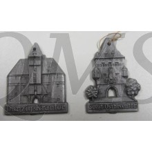 WHW plastic badge pendant SOEST Osthoventor/Danzig-Krantor