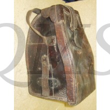 Bruin leren tas voor de opzetkijker dial sight no. 9, MK I voor de 25 ponder en 17 ponder t.b.v. de artillerie