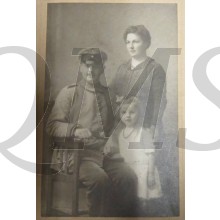 Foto familie portret duits WO1 met platte pet