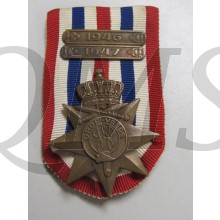 Ereteken Orde en Vrede met gespen 1946 en 1947
