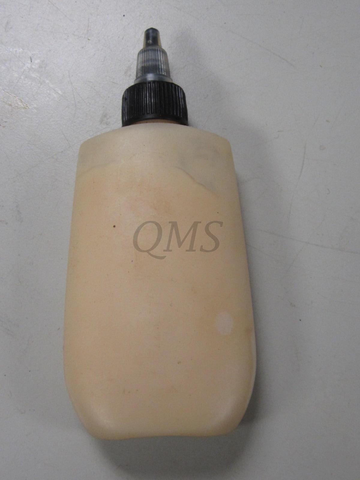 Flask LSA weapon oil (medium 1970 (Vietnam War)