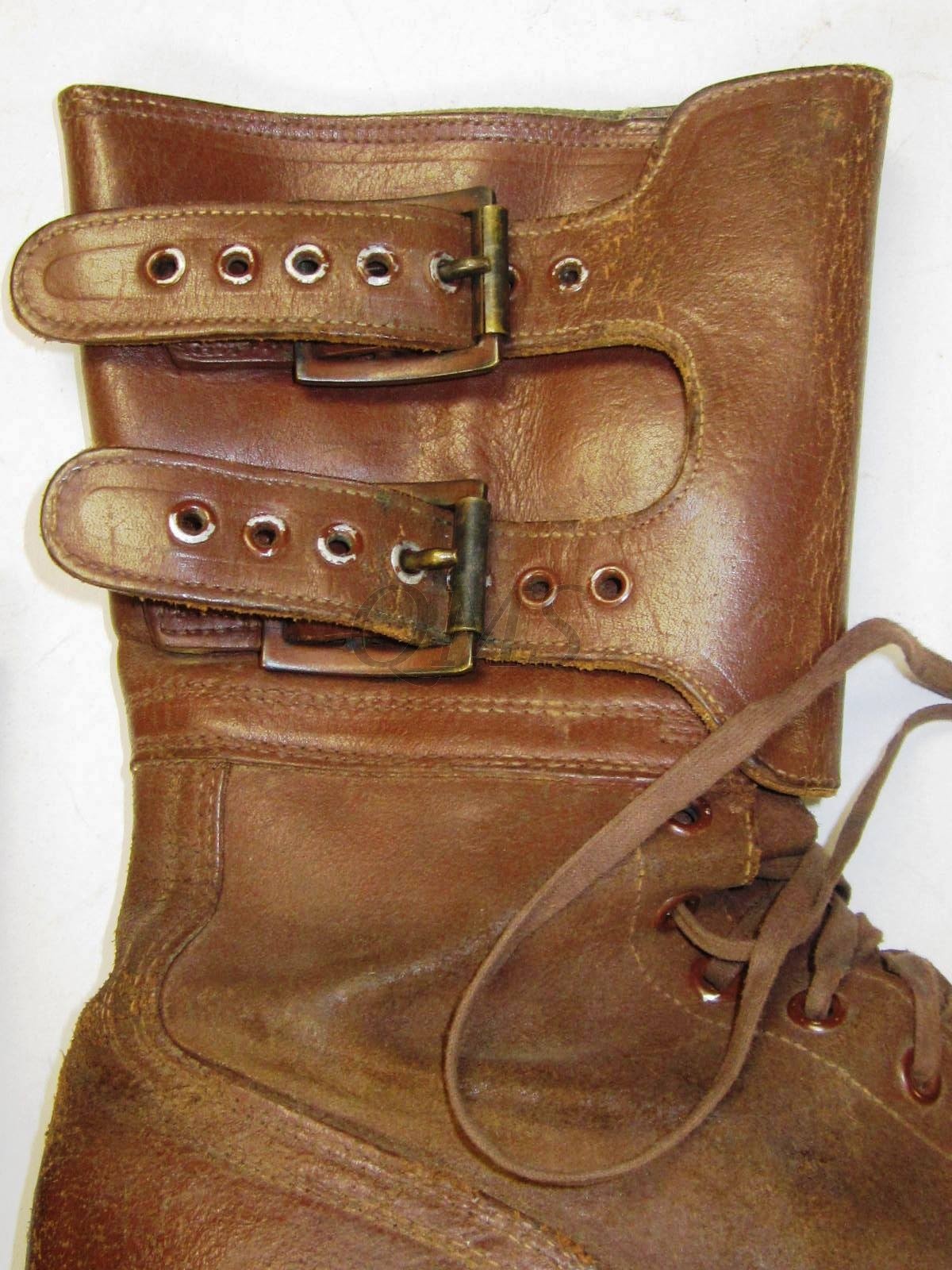 M43 Brown Leather Buckle Boots