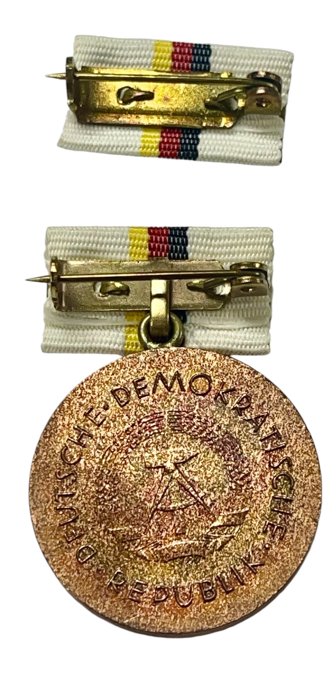DDR Dr.TheodorNeubauerMedaille (boxed)