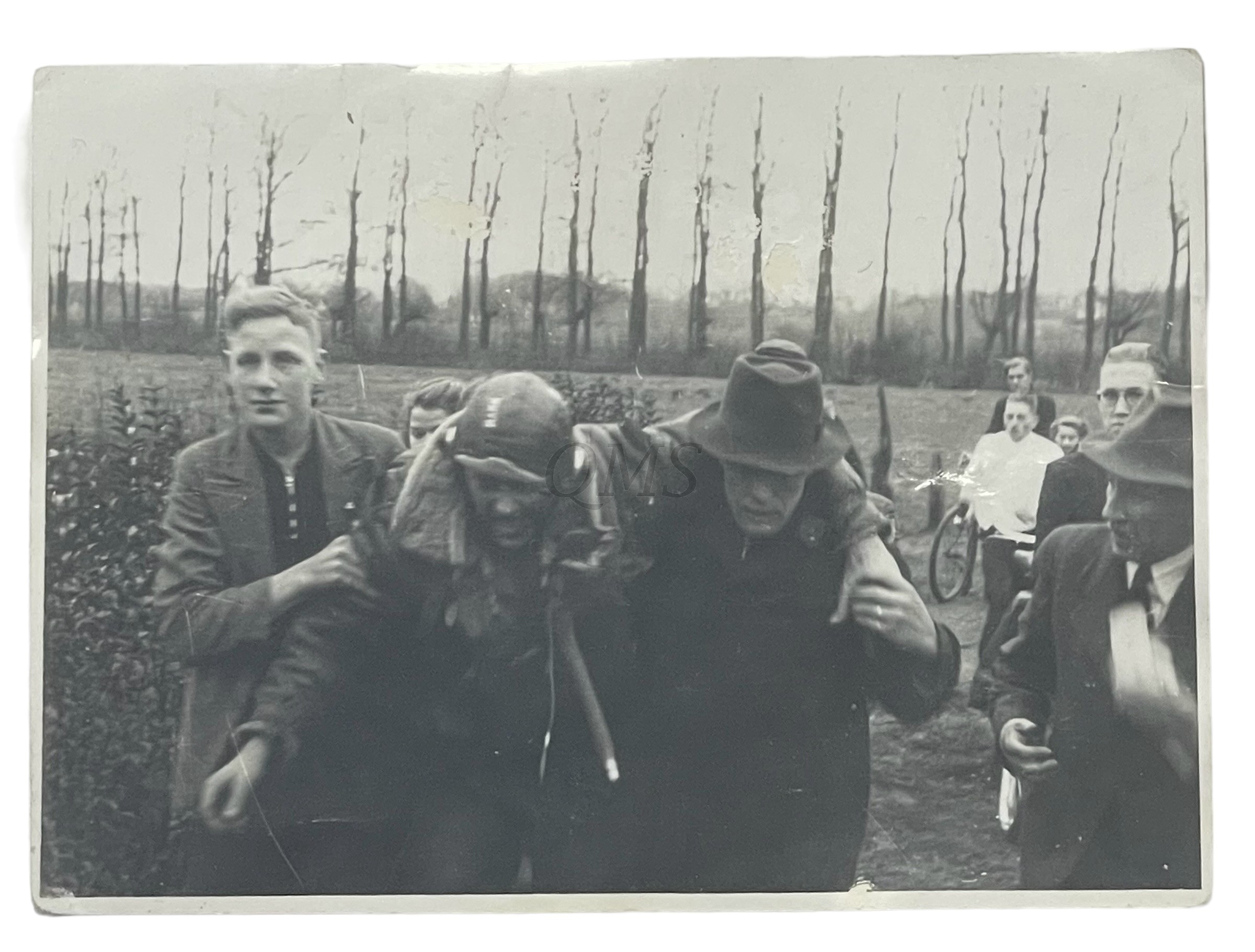 Dutch photo 1944 rescue of downed US Pilot