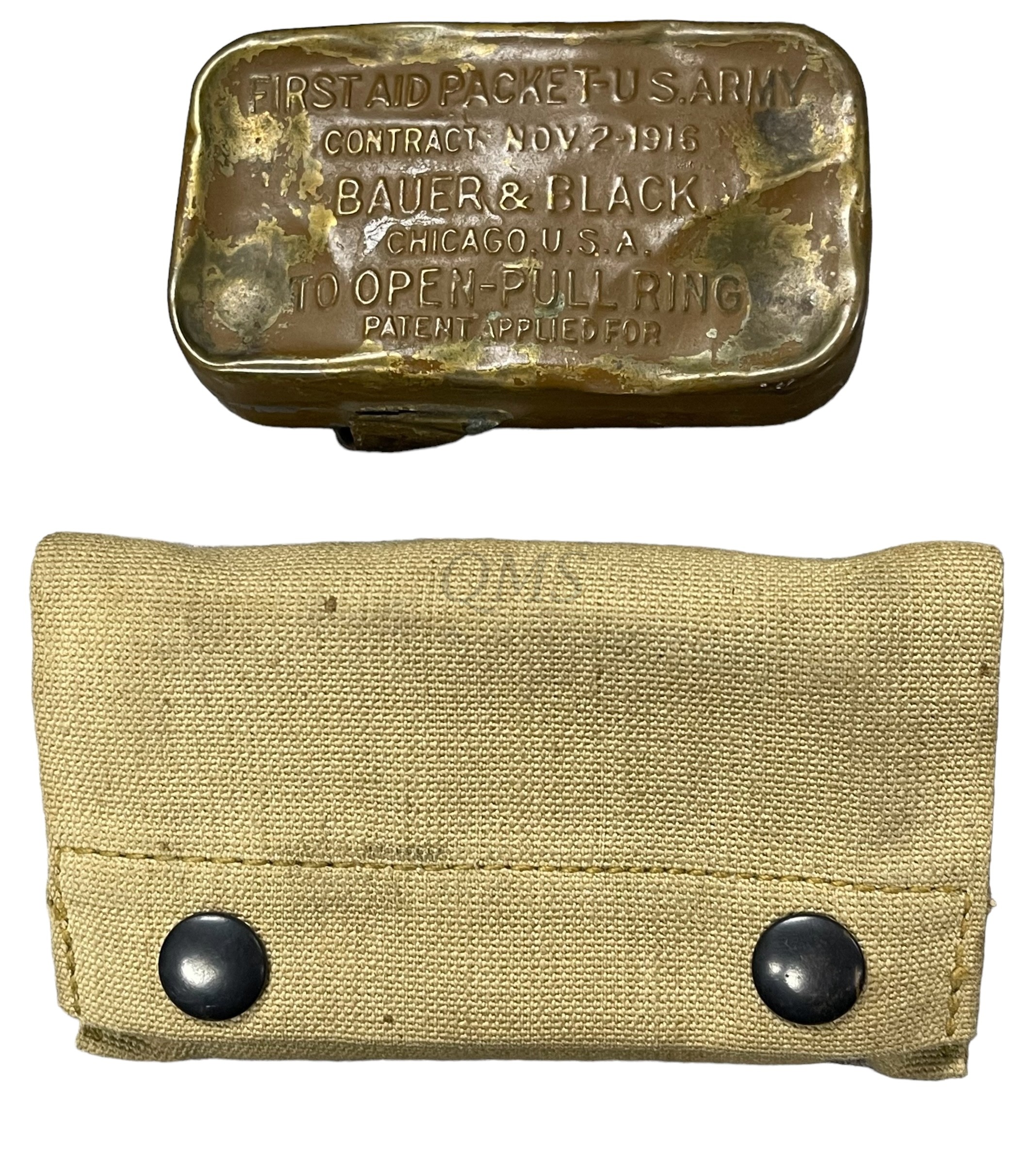 WWI US Army M1910 First aid pouch with tin (M1910 verbandsblik met tas)
