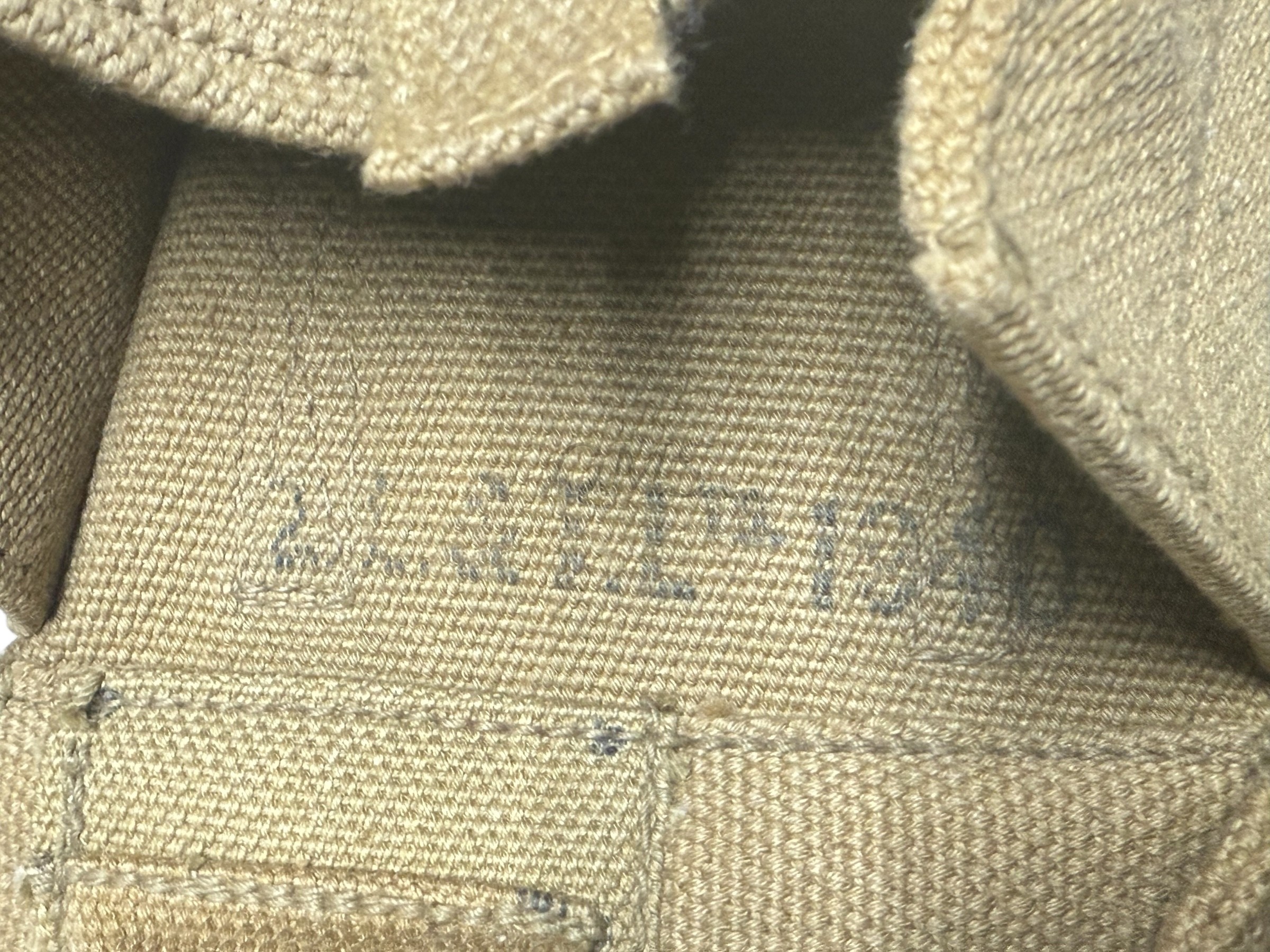 Extra Basic pouch CANADA 1940 (Extra Basic pouch CANADA 1940)
