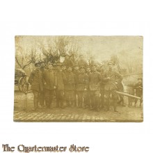 Photo 1918  German soldiers posing in front of a wheelcart