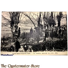 Postcard , 1915 Saint-Jean Pied-de-Port , Au cinetiere allemand. La priere (1914)
