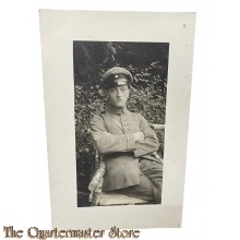 (Studio Photo) Postkarte 1914 Soldat sitzend