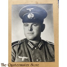 Large Studio Photo Wehrmacht Soldat mit Schirmmutze