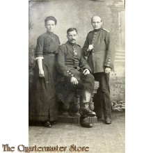 Studio Photo 1914-18 Unteroffiziere mit Familie aus Braunschweig