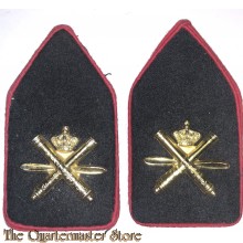 Kraag emblemen luchtdoel Artillerie 