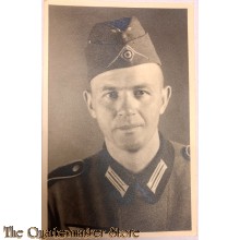 Studio portret soldier with wedge cap 