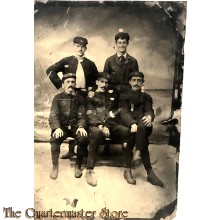 Tintype photo of cricket players or soldiers ? 1860-90