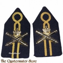 Kraag emblemen Regiment artillerie in opleiding  KMS