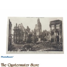 Postcard 1914-18 Arras apres le Bombardement, L'Hoel de Ville et Beffroi (Cote Nord)