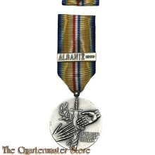 Herinneringsmedaille voor Humanitaire Hulpverlening bij Rampenin Albanie 1999  (boxed)