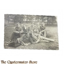 Studio photo 1914-18 Deutsche Soldaten  mit Freunde 